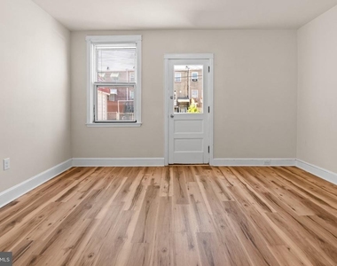 308 Elrino Street - Photo Thumbnail 8