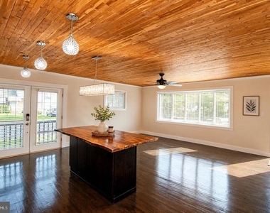 312 N Hammonds Ferry Road - Photo Thumbnail 2