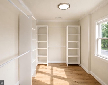 312 N Hammonds Ferry Road - Photo Thumbnail 10