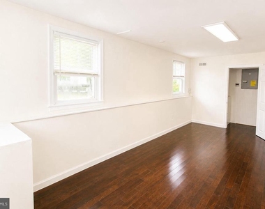 312 N Hammonds Ferry Road - Photo Thumbnail 14