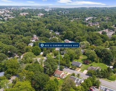 402 S Cherry Grove Avenue - Photo Thumbnail 54