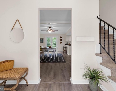 402 S Cherry Grove Avenue - Photo Thumbnail 4