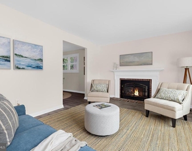 402 S Cherry Grove Avenue - Photo Thumbnail 16