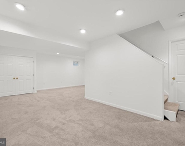 402 S Cherry Grove Avenue - Photo Thumbnail 38