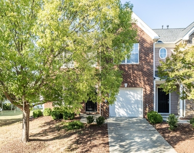 525 Writers Way - Photo Thumbnail 2