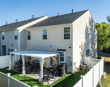 525 Writers Way - Photo Thumbnail 34
