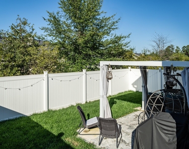 525 Writers Way - Photo Thumbnail 36