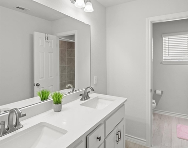 353 Capstone Rd - Photo Thumbnail 20