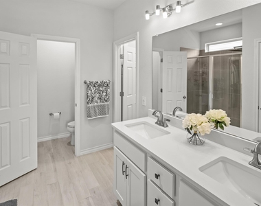 353 Capstone Rd - Photo Thumbnail 23
