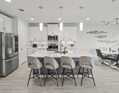 353 Capstone Rd - Photo Thumbnail 4