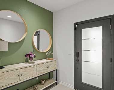 353 Capstone Rd - Photo Thumbnail 2