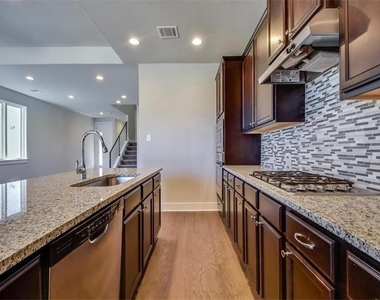 13701 Ronald W Reagan Blvd - Photo Thumbnail 8