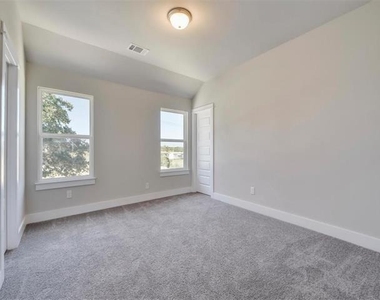 13701 Ronald W Reagan Blvd - Photo Thumbnail 18