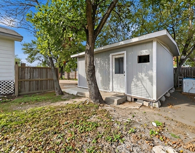 309 E Parsons St - Photo Thumbnail 22