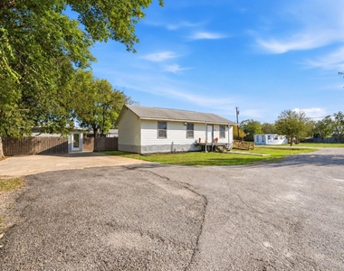 309 E Parsons St - Photo Thumbnail 29