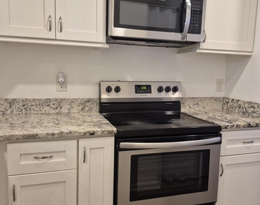 85 Debarry Avenue - Photo Thumbnail 3