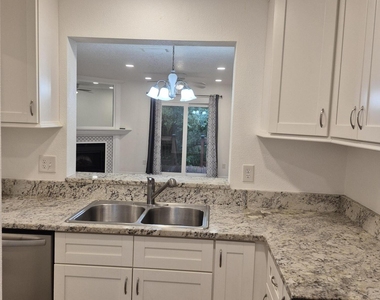 85 Debarry Avenue - Photo Thumbnail 4
