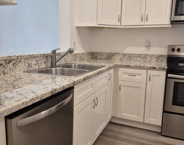 85 Debarry Avenue - Photo Thumbnail 2