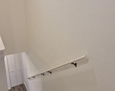 85 Debarry Avenue - Photo Thumbnail 23