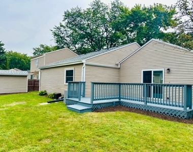 2690 Crosscreek Court - Photo Thumbnail 18