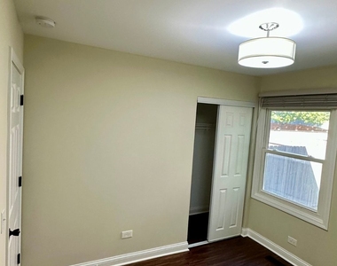 2690 Crosscreek Court - Photo Thumbnail 9