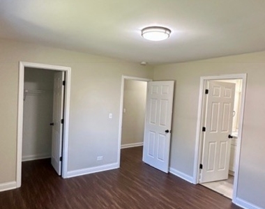 2690 Crosscreek Court - Photo Thumbnail 13