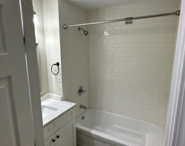 2690 Crosscreek Court - Photo Thumbnail 12
