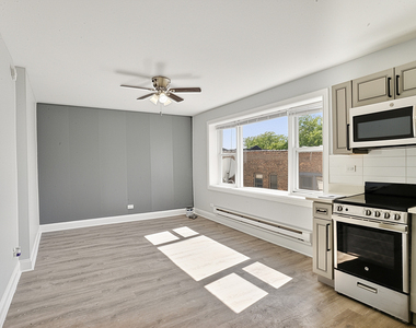 7710 N Sheridan Road - Photo Thumbnail 1