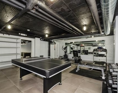 7710 N Sheridan Road - Photo Thumbnail 8