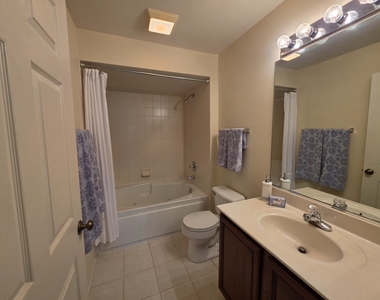 2911 Bartlett Court - Photo Thumbnail 9