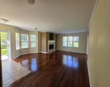 2911 Bartlett Court - Photo Thumbnail 4