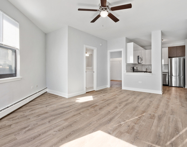 1625 W Howard Avenue - Photo Thumbnail 2