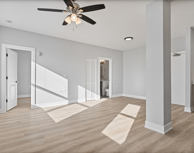 1625 W Howard Avenue - Photo Thumbnail 3