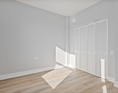 1625 W Howard Avenue - Photo Thumbnail 6