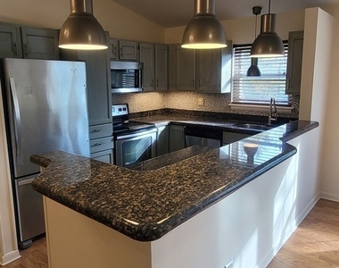 156 W Golf Road - Photo Thumbnail 11