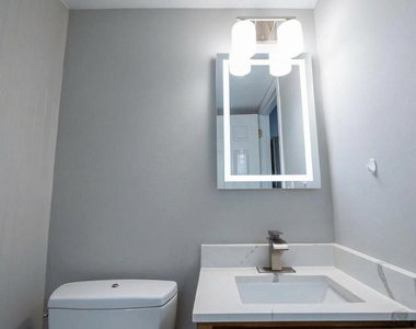360 Farmingdale Circle - Photo Thumbnail 10
