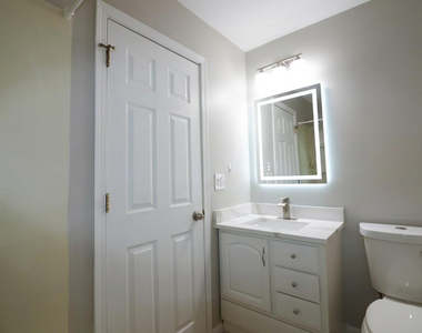 360 Farmingdale Circle - Photo Thumbnail 13