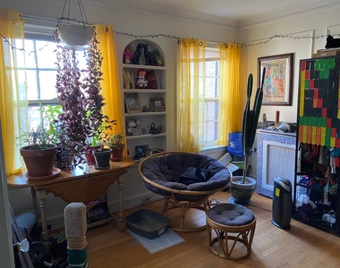 7518 N Hoyne Avenue - Photo Thumbnail 6