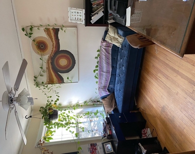 7518 N Hoyne Avenue - Photo Thumbnail 4