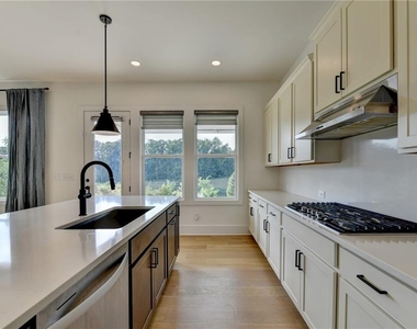 1205 Westshore Drive - Photo Thumbnail 14