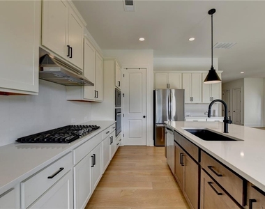 1205 Westshore Drive - Photo Thumbnail 15