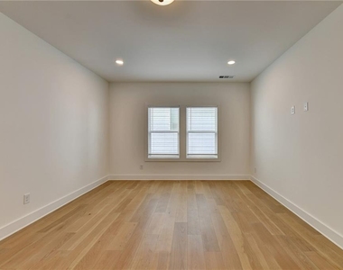 1205 Westshore Drive - Photo Thumbnail 32