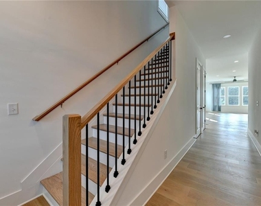 1205 Westshore Drive - Photo Thumbnail 2