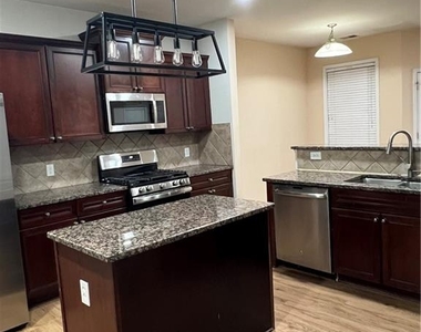 3380 Archgate Ct - Photo Thumbnail 5