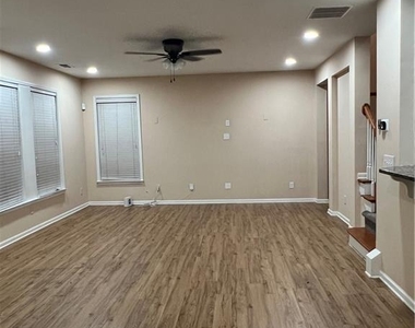 3380 Archgate Ct - Photo Thumbnail 22