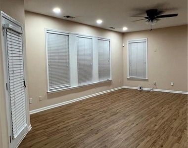 3380 Archgate Ct - Photo Thumbnail 17