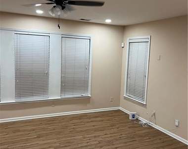 3380 Archgate Ct - Photo Thumbnail 8