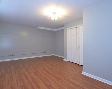 2945 River Bend Drive - Photo Thumbnail 9