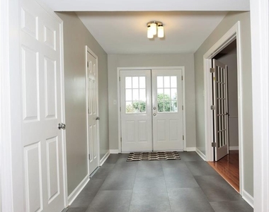 2945 River Bend Drive - Photo Thumbnail 2