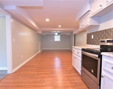 2945 River Bend Drive - Photo Thumbnail 6
